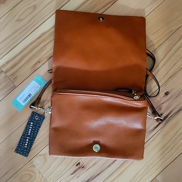 NWT Street Level Demi Fold Over Vegan Leather Crossbody Bag Tan - Picture 3 of 6